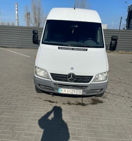 Белый Мерседес Sprinter, объемом двигателя 2.7 л и пробегом 191 тыс. км за 10499 $, фото 1 на Automoto.ua