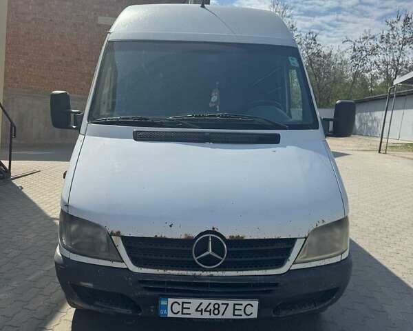 Білий Мерседес Sprinter, об'ємом двигуна 2.7 л та пробігом 530 тис. км за 8000 $, фото 1 на Automoto.ua