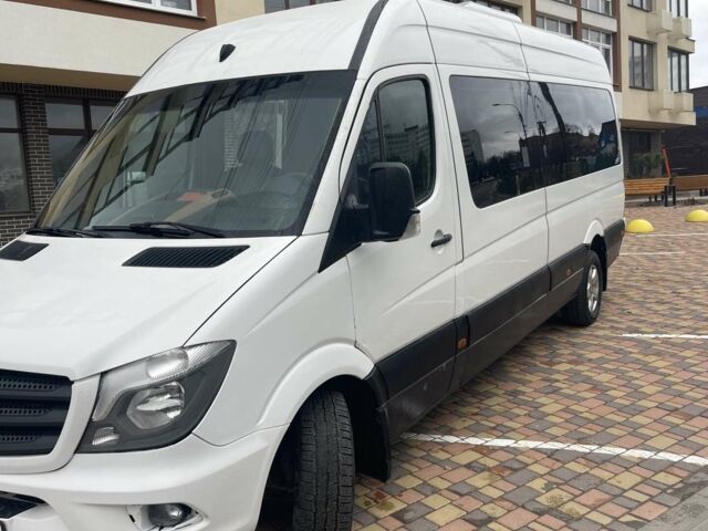 Белый Мерседес Sprinter, объемом двигателя 2.15 л и пробегом 735 тыс. км за 19500 $, фото 1 на Automoto.ua