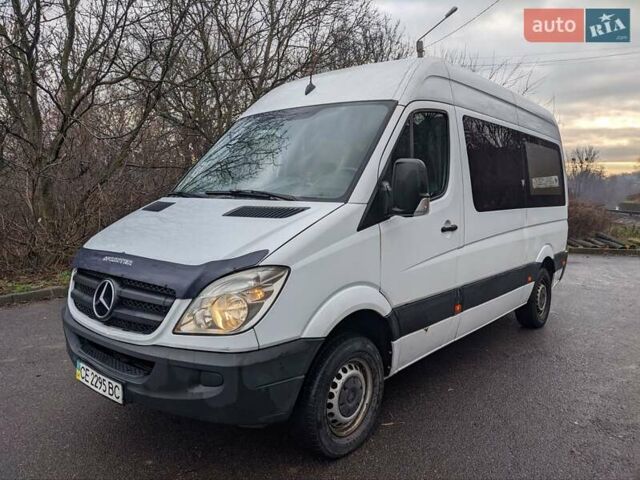 Белый Мерседес Sprinter, объемом двигателя 2.1 л и пробегом 570 тыс. км за 8500 $, фото 1 на Automoto.ua