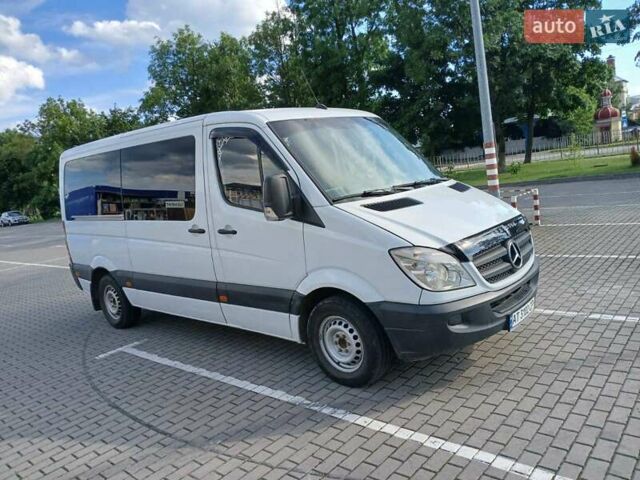 Белый Мерседес Sprinter, объемом двигателя 2.15 л и пробегом 340 тыс. км за 12300 $, фото 1 на Automoto.ua