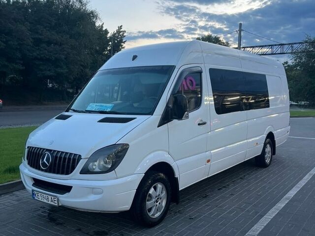 Белый Мерседес Sprinter, объемом двигателя 3 л и пробегом 800 тыс. км за 14800 $, фото 1 на Automoto.ua