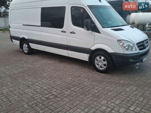 Белый Мерседес Sprinter, объемом двигателя 2.1 л и пробегом 47 тыс. км за 9200 $, фото 1 на Automoto.ua