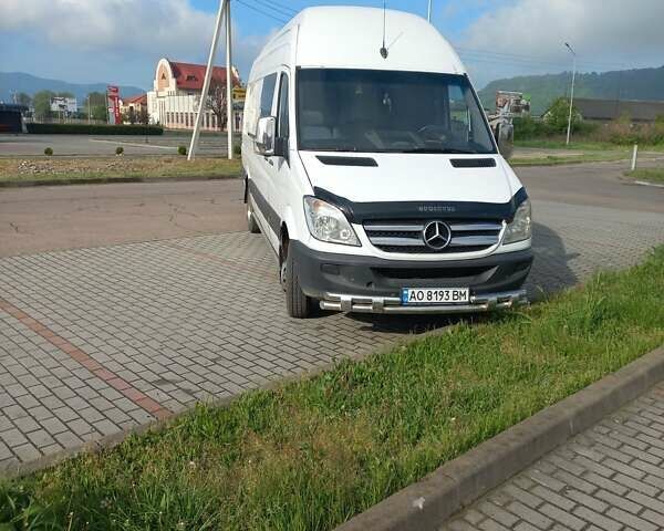 Белый Мерседес Sprinter, объемом двигателя 2.15 л и пробегом 510 тыс. км за 18000 $, фото 1 на Automoto.ua