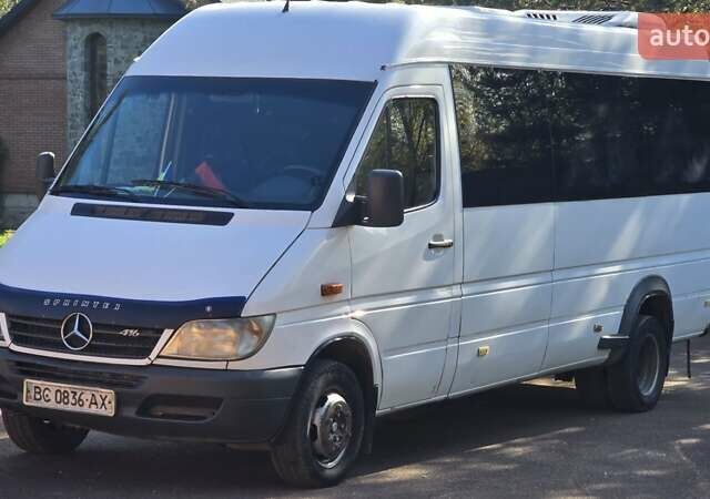 Белый Мерседес Sprinter, объемом двигателя 2.7 л и пробегом 500 тыс. км за 10799 $, фото 1 на Automoto.ua