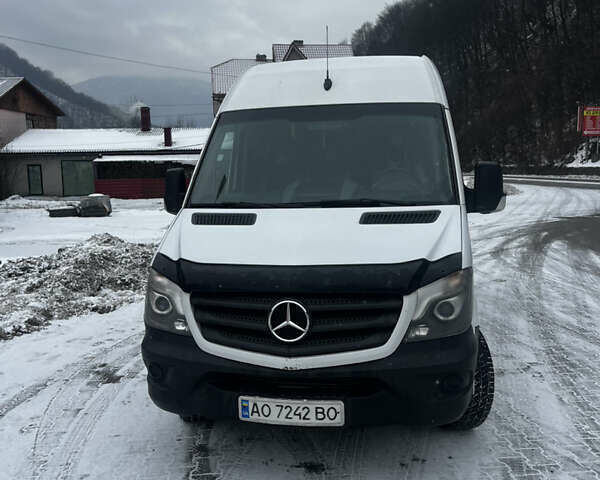 Белый Мерседес Sprinter, объемом двигателя 2.99 л и пробегом 600 тыс. км за 14900 $, фото 1 на Automoto.ua