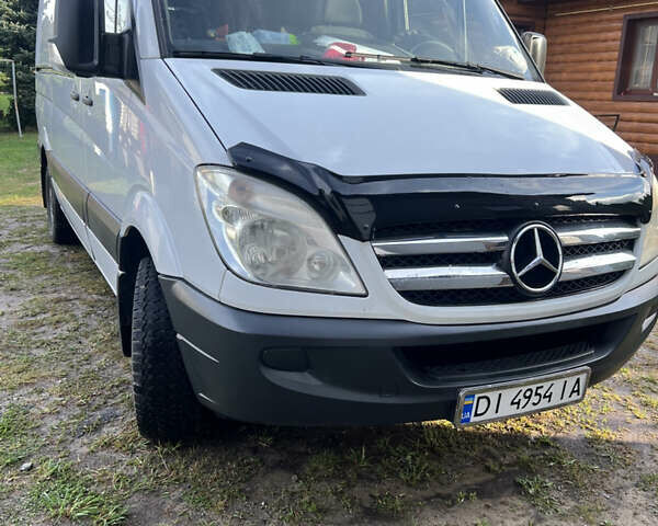 Белый Мерседес Sprinter, объемом двигателя 2.15 л и пробегом 3 тыс. км за 11650 $, фото 1 на Automoto.ua