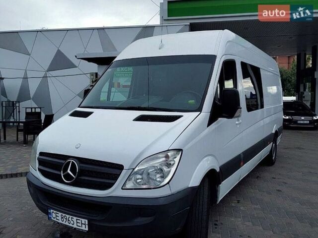 Белый Мерседес Sprinter, объемом двигателя 2.15 л и пробегом 420 тыс. км за 13500 $, фото 1 на Automoto.ua