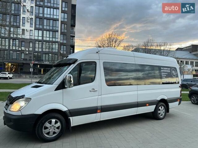 Белый Мерседес Sprinter, объемом двигателя 2.14 л и пробегом 880 тыс. км за 14200 $, фото 1 на Automoto.ua