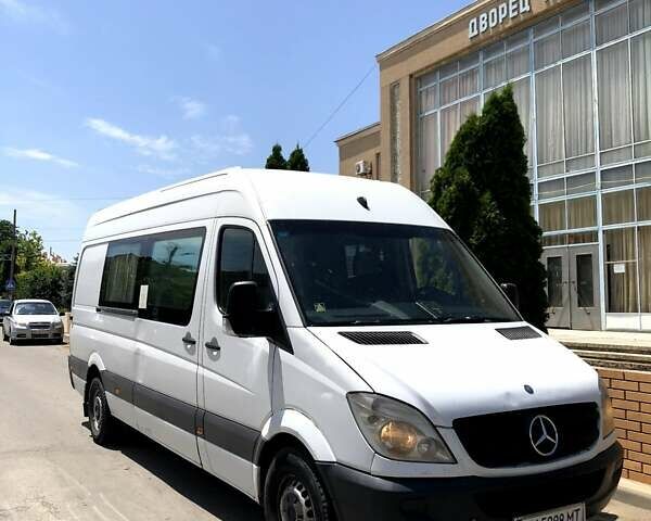 Белый Мерседес Sprinter, объемом двигателя 2.1 л и пробегом 630 тыс. км за 10499 $, фото 1 на Automoto.ua