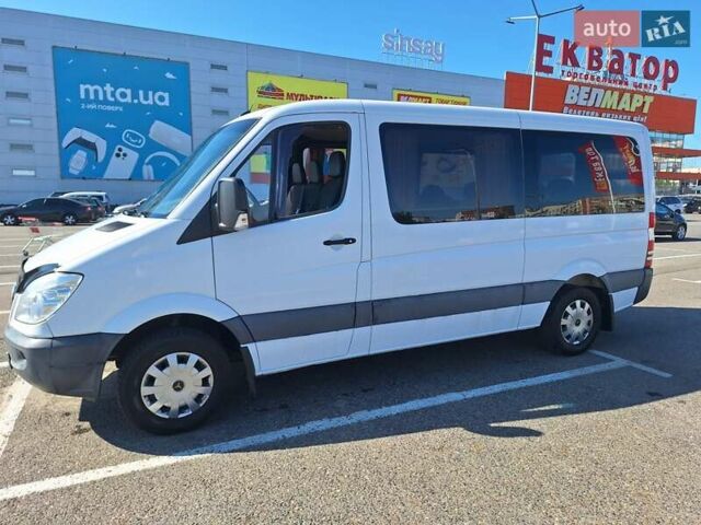 Белый Мерседес Sprinter, объемом двигателя 2.15 л и пробегом 206 тыс. км за 10500 $, фото 1 на Automoto.ua