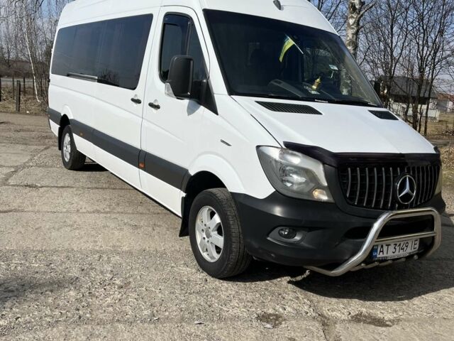 Белый Мерседес Sprinter, объемом двигателя 3 л и пробегом 560 тыс. км за 21000 $, фото 1 на Automoto.ua