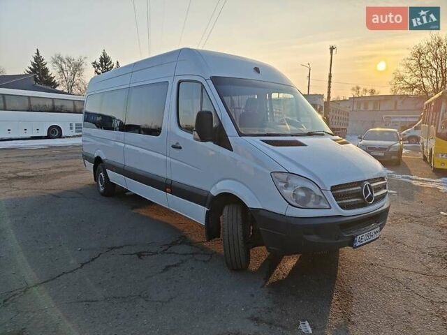 Белый Мерседес Sprinter, объемом двигателя 2.87 л и пробегом 700 тыс. км за 15700 $, фото 1 на Automoto.ua