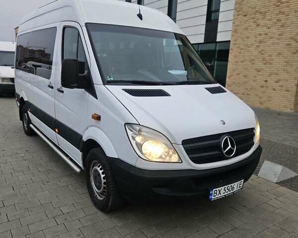 Білий Мерседес Sprinter, об'ємом двигуна 2.15 л та пробігом 239 тис. км за 18000 $, фото 1 на Automoto.ua