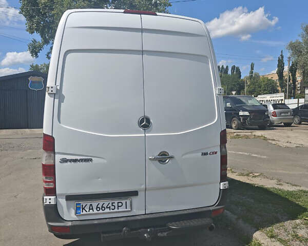 Белый Мерседес Sprinter, объемом двигателя 0 л и пробегом 365 тыс. км за 12800 $, фото 1 на Automoto.ua