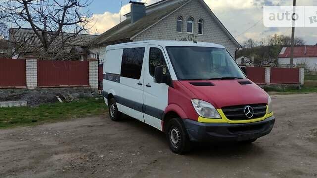 Белый Мерседес Sprinter, объемом двигателя 2.1 л и пробегом 413 тыс. км за 6900 $, фото 1 на Automoto.ua