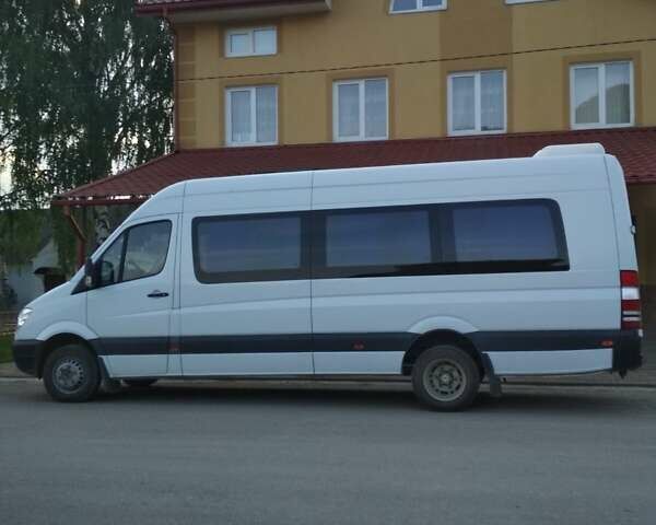 Белый Мерседес Sprinter, объемом двигателя 2.14 л и пробегом 550 тыс. км за 25555 $, фото 1 на Automoto.ua