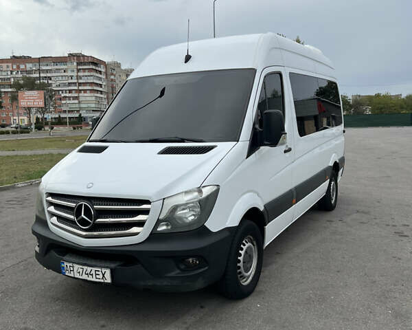 Белый Мерседес Sprinter, объемом двигателя 2.14 л и пробегом 282 тыс. км за 16000 $, фото 1 на Automoto.ua