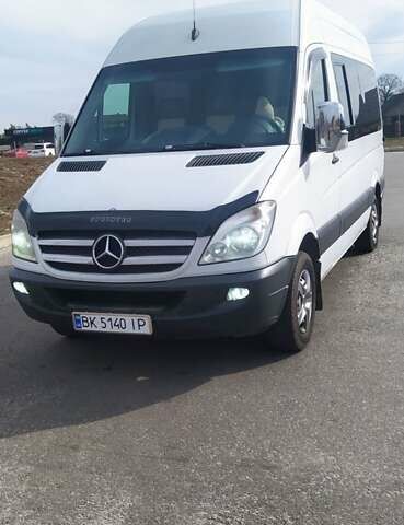 Білий Мерседес Sprinter, об'ємом двигуна 2.2 л та пробігом 448 тис. км за 16200 $, фото 1 на Automoto.ua