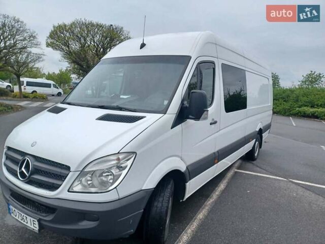 Белый Мерседес Sprinter, объемом двигателя 2.2 л и пробегом 330 тыс. км за 23000 $, фото 1 на Automoto.ua