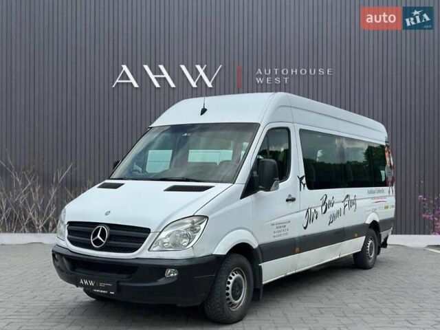 Белый Мерседес Sprinter, объемом двигателя 2.14 л и пробегом 413 тыс. км за 19500 $, фото 1 на Automoto.ua