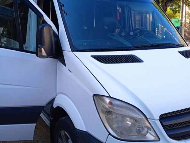 Білий Мерседес Sprinter, об'ємом двигуна 2.14 л та пробігом 220 тис. км за 22300 $, фото 1 на Automoto.ua