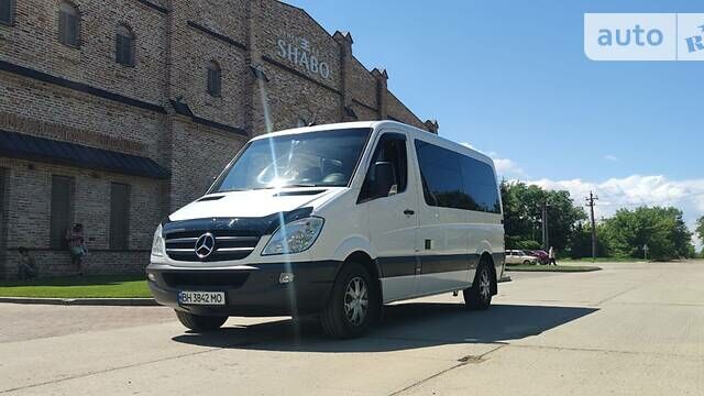 Белый Мерседес Sprinter, объемом двигателя 2.1 л и пробегом 295 тыс. км за 19500 $, фото 1 на Automoto.ua