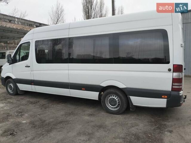 Белый Мерседес Sprinter, объемом двигателя 2.14 л и пробегом 420 тыс. км за 22000 $, фото 1 на Automoto.ua