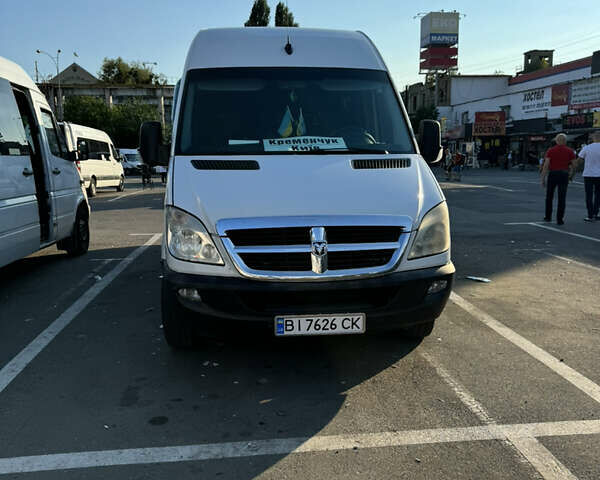 Белый Мерседес Sprinter, объемом двигателя 2.14 л и пробегом 800 тыс. км за 23500 $, фото 1 на Automoto.ua