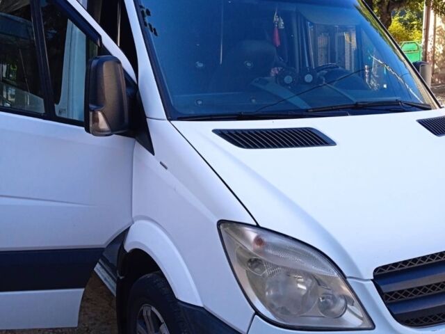 Білий Мерседес Sprinter, об'ємом двигуна 2.14 л та пробігом 220 тис. км за 22300 $, фото 1 на Automoto.ua