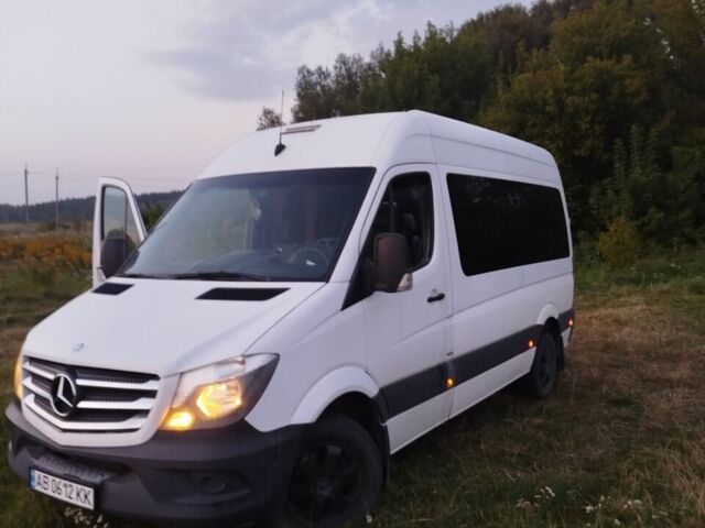 Белый Мерседес Sprinter, объемом двигателя 2.14 л и пробегом 570 тыс. км за 13500 $, фото 1 на Automoto.ua