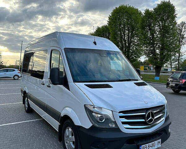 Белый Мерседес Sprinter, объемом двигателя 2.3 л и пробегом 257 тыс. км за 24800 $, фото 1 на Automoto.ua