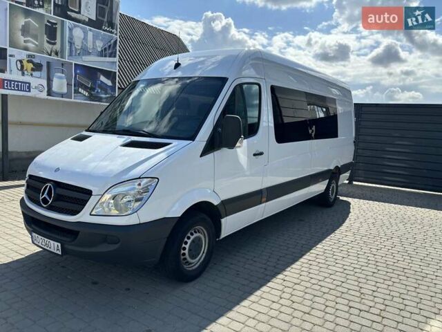Белый Мерседес Sprinter, объемом двигателя 0 л и пробегом 181 тыс. км за 23000 $, фото 1 на Automoto.ua