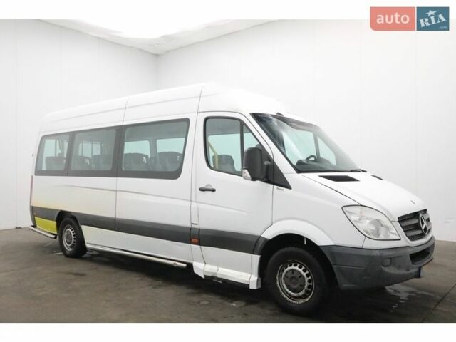 Білий Мерседес Sprinter, об'ємом двигуна 0 л та пробігом 211 тис. км за 25000 $, фото 1 на Automoto.ua