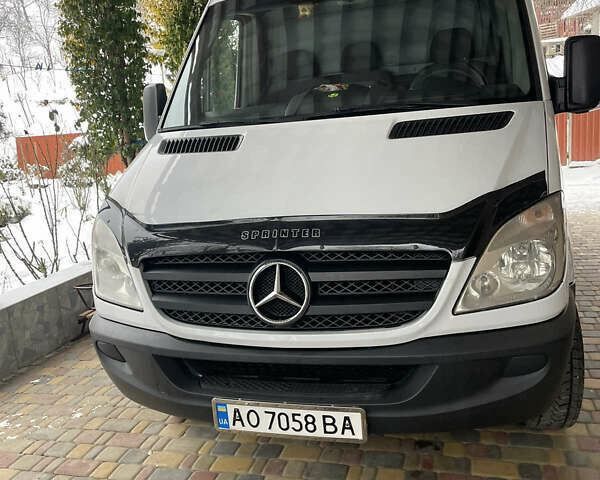 Білий Мерседес Sprinter, об'ємом двигуна 0 л та пробігом 323 тис. км за 14500 $, фото 1 на Automoto.ua