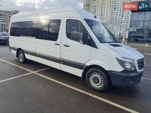 Белый Мерседес Sprinter, объемом двигателя 2.99 л и пробегом 415 тыс. км за 20000 $, фото 1 на Automoto.ua