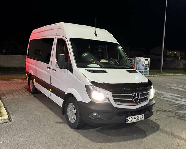 Белый Мерседес Sprinter, объемом двигателя 2.1 л и пробегом 630 тыс. км за 17500 $, фото 1 на Automoto.ua
