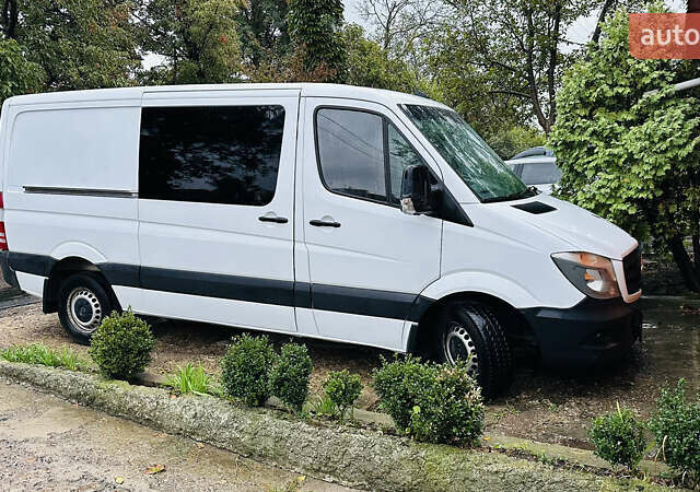 Белый Мерседес Sprinter, объемом двигателя 2.1 л и пробегом 320 тыс. км за 13500 $, фото 1 на Automoto.ua