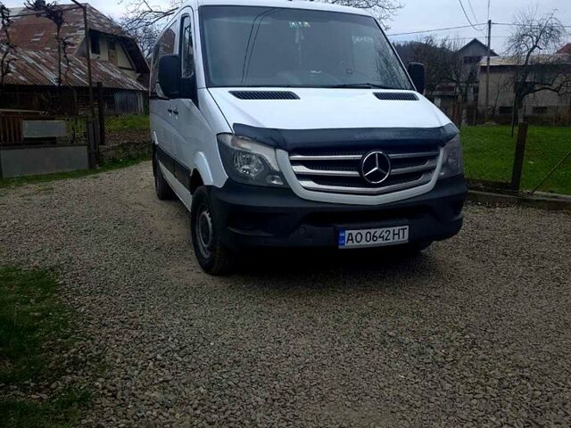 Белый Мерседес Sprinter, объемом двигателя 2.1 л и пробегом 650 тыс. км за 16500 $, фото 1 на Automoto.ua