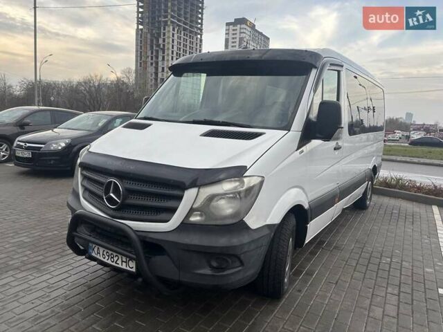 Белый Мерседес Sprinter, объемом двигателя 2.14 л и пробегом 510 тыс. км за 17900 $, фото 1 на Automoto.ua