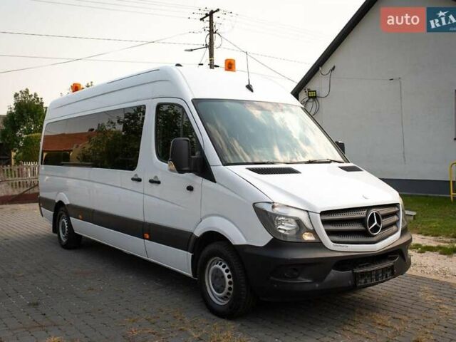 Белый Мерседес Sprinter, объемом двигателя 0 л и пробегом 17 тыс. км за 27896 $, фото 1 на Automoto.ua