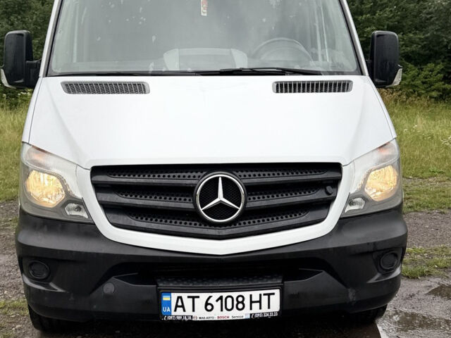 Белый Мерседес Sprinter, объемом двигателя 2.2 л и пробегом 384 тыс. км за 19300 $, фото 1 на Automoto.ua