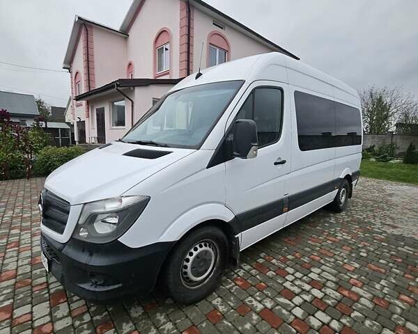 Білий Мерседес Sprinter, об'ємом двигуна 2.14 л та пробігом 320 тис. км за 25600 $, фото 1 на Automoto.ua