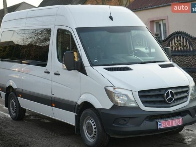 Белый Мерседес Sprinter, объемом двигателя 2.2 л и пробегом 320 тыс. км за 21497 $, фото 1 на Automoto.ua