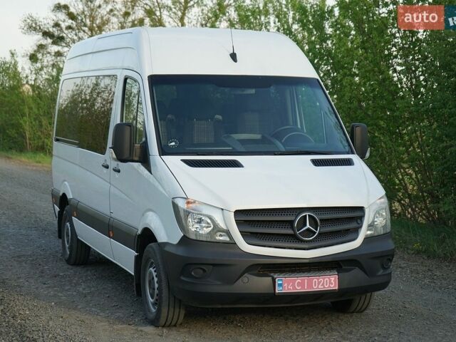 Белый Мерседес Sprinter, объемом двигателя 2.2 л и пробегом 320 тыс. км за 19490 $, фото 1 на Automoto.ua