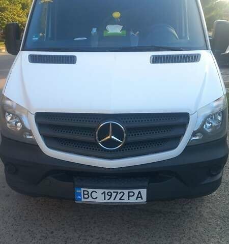 Белый Мерседес Sprinter, объемом двигателя 2.14 л и пробегом 338 тыс. км за 24700 $, фото 1 на Automoto.ua