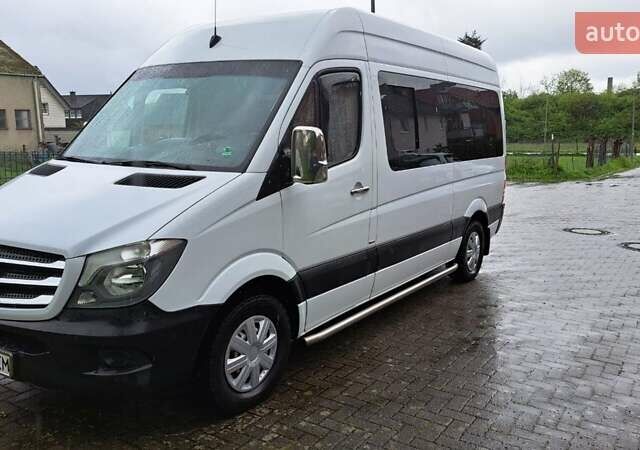 Белый Мерседес Sprinter, объемом двигателя 2.14 л и пробегом 193 тыс. км за 18500 $, фото 1 на Automoto.ua