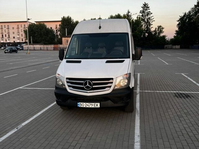 Белый Мерседес Sprinter, объемом двигателя 3.2 л и пробегом 350 тыс. км за 20499 $, фото 1 на Automoto.ua