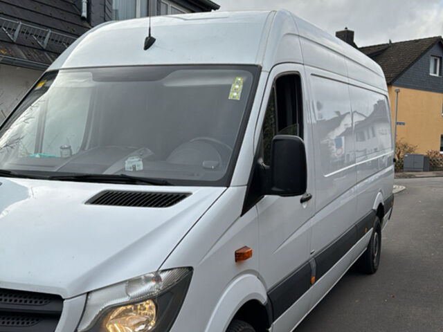 Білий Мерседес Sprinter, об'ємом двигуна 2.2 л та пробігом 340 тис. км за 13883 $, фото 1 на Automoto.ua