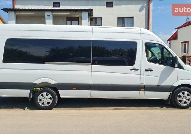 Белый Мерседес Sprinter, объемом двигателя 2.2 л и пробегом 345 тыс. км за 32999 $, фото 1 на Automoto.ua